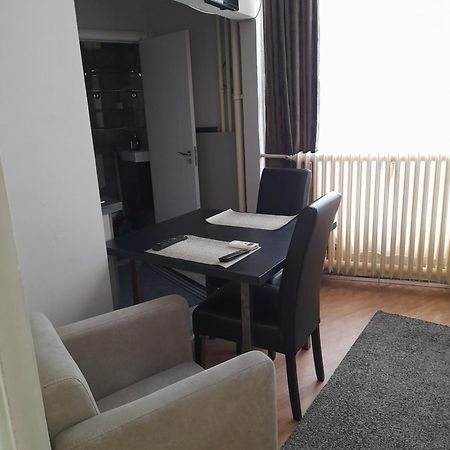 Visoki Stevan Apartments Белград Екстериор снимка
