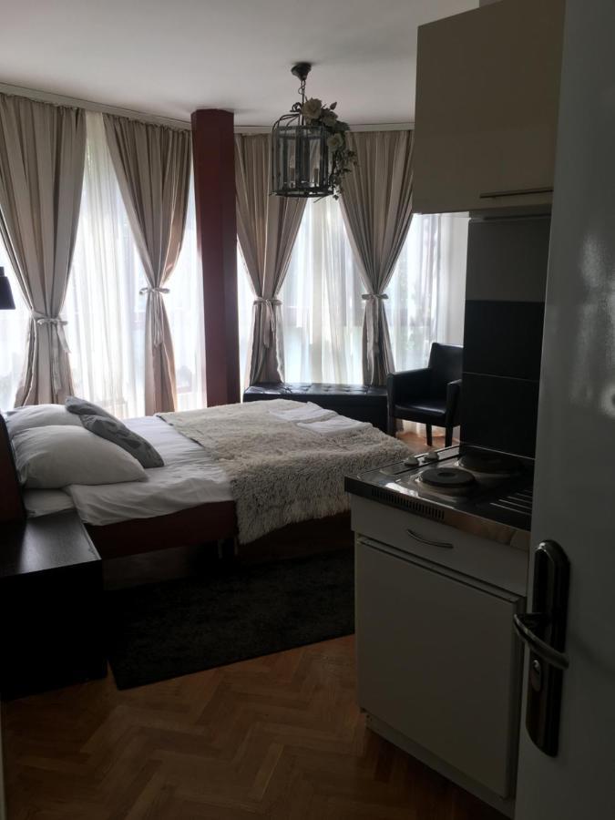 Visoki Stevan Apartments Белград Екстериор снимка