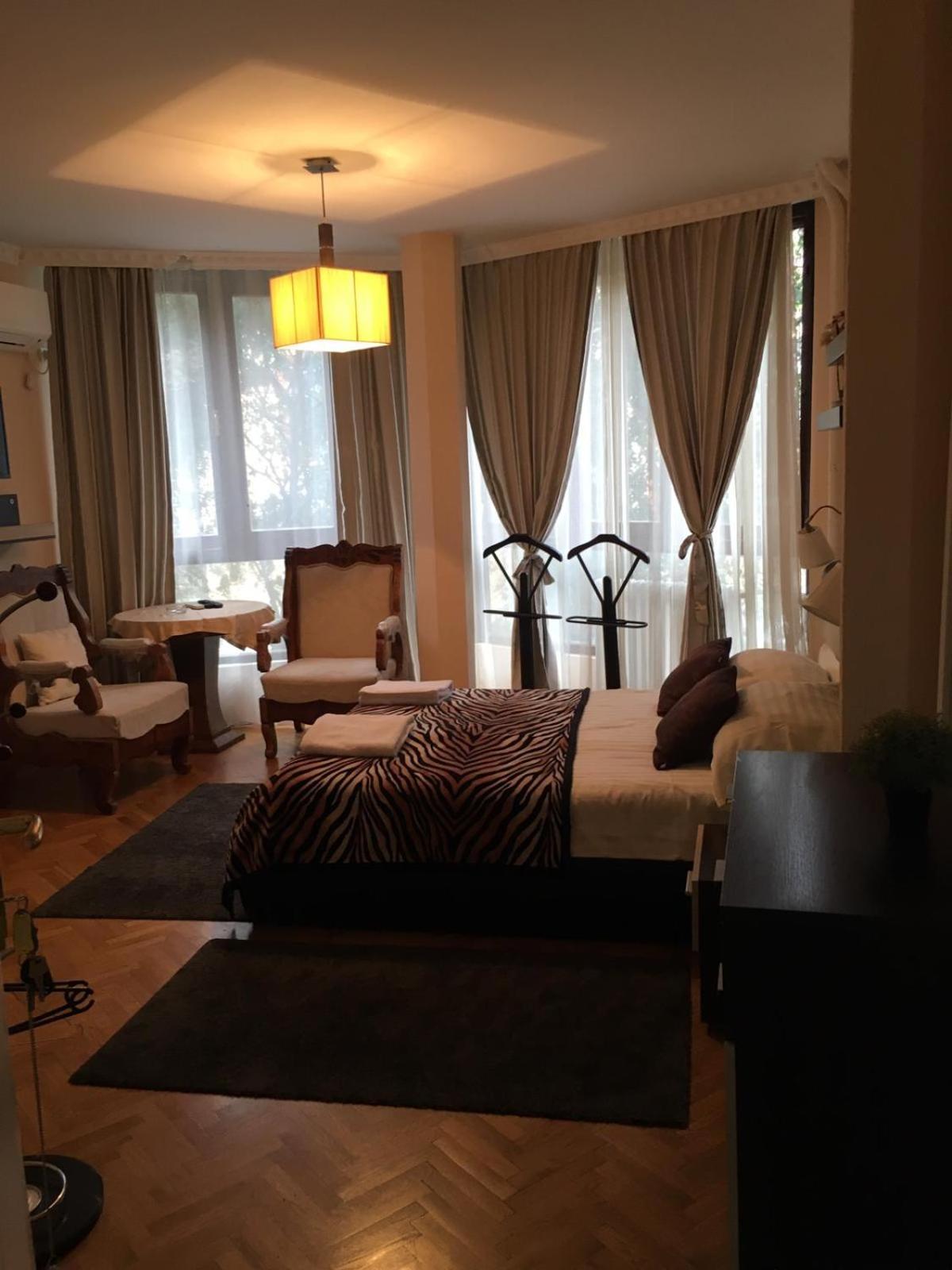 Visoki Stevan Apartments Белград Екстериор снимка